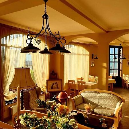 Pensiunea Casa Mircea & Restaurant Ieşelniţa Buitenkant foto