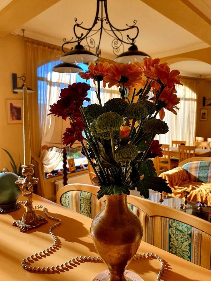 Pensiunea Casa Mircea & Restaurant Ieşelniţa Buitenkant foto
